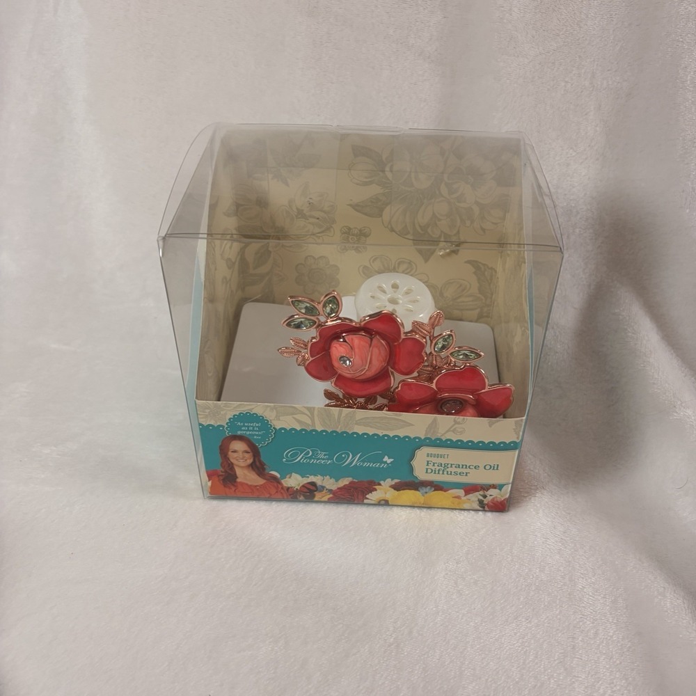 Pioneer Woman fragrance‎ oil Diffuser Only Red rose floral bouquet Soft Glow LED